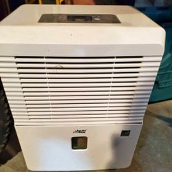 Arctic King 30 pint dehumidifier