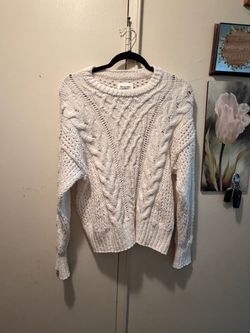 Abercrombie & Fitch Textural Stitch Cable Crew Sweater Cream size small