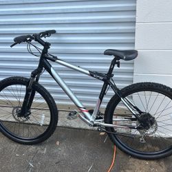 New North rock mountain bike 