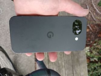Google Pixel 10 Smartphone Dark Green
