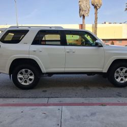 2016 Toyota 4Runner SR5  4x4