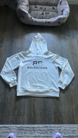 Balenciaga sweater