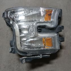 2017 Ford F150 Headlight Passenger