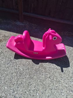 LITTLE TIKES PINK INDOOR/OUTDOOR ROCKING HORSE