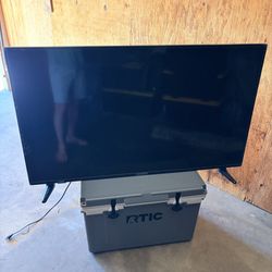 Insignia 55" UHD Smart TV