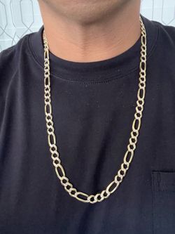 Selling my 14K Solid gold Chain  28 inches long
