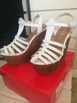 New white wedges
