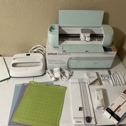 Cricut Explore 3 Bundle 
