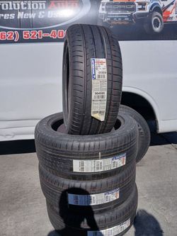 Tesla Tires New 275 45R20 Michelin EV Silence Trac with foam $790 set of four install mount and balance