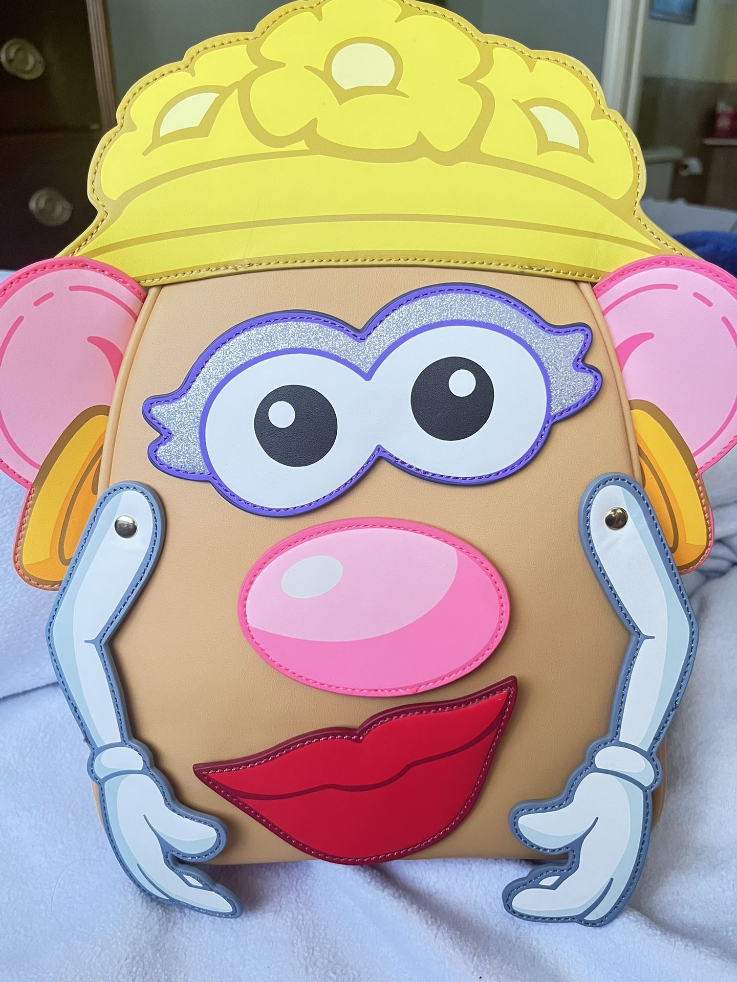 Mr./Mr Potato Head Lounged