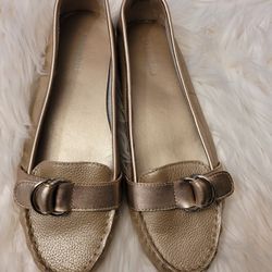 NWOT St John's Bay Flats