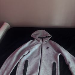 Nike Tech