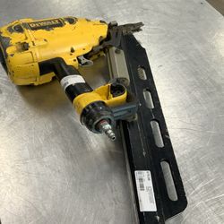 1003 Dewalt nailer 531 519