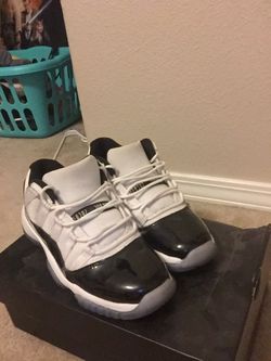 Jordan 11's low top size 6 for kids