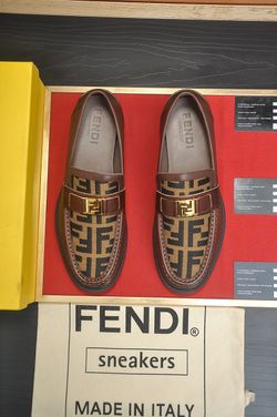 Fendi Men’s Leather Shoes With Box New 