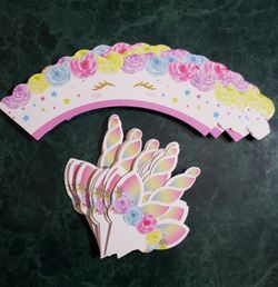 💖 Lula's - BRAND NEW - Unicorn Cupcake Toppers and Liners