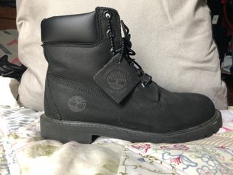 Black Timberlands Size 4