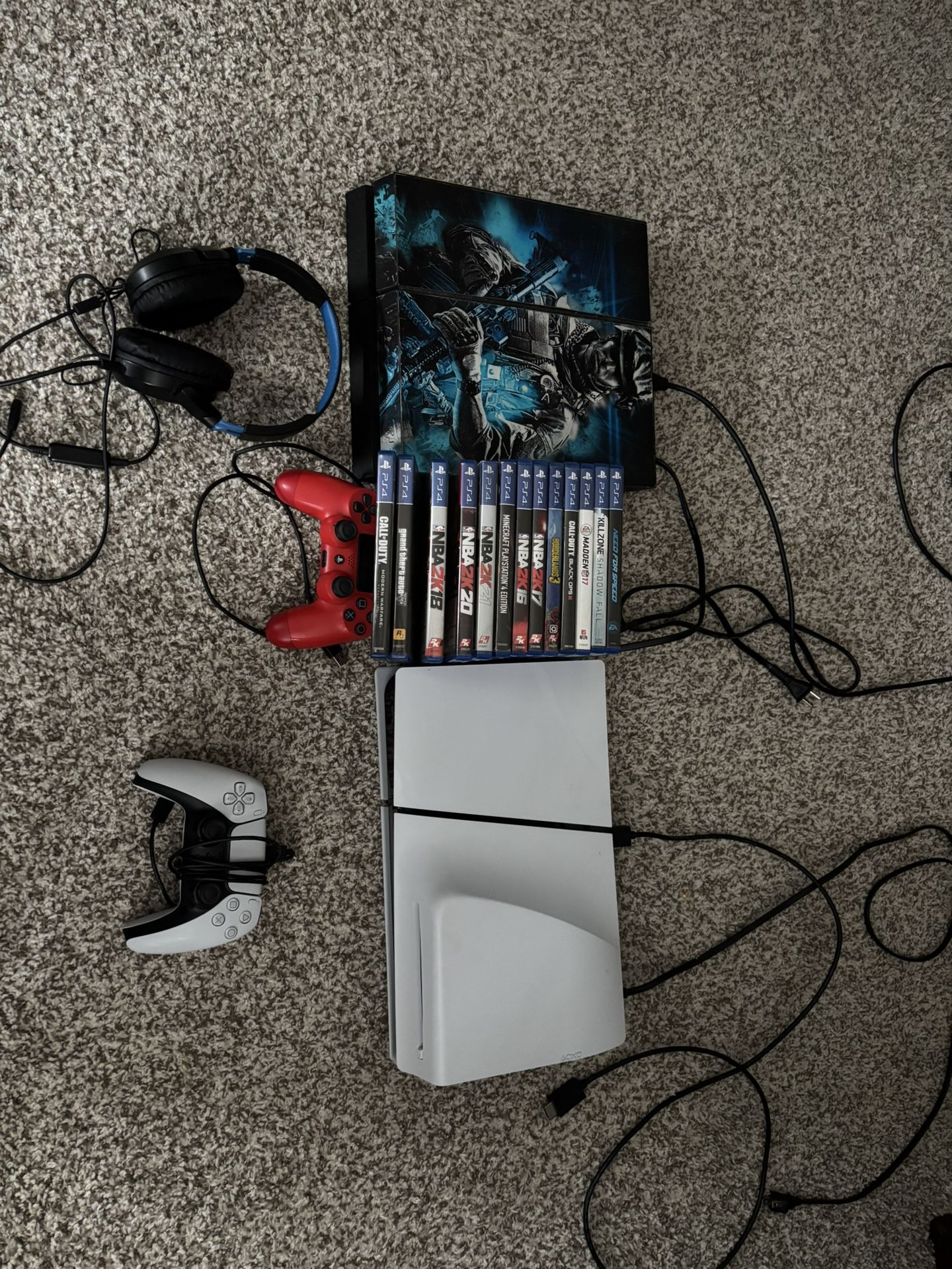 PS4 & PS5 With Games/Controllers/Headset