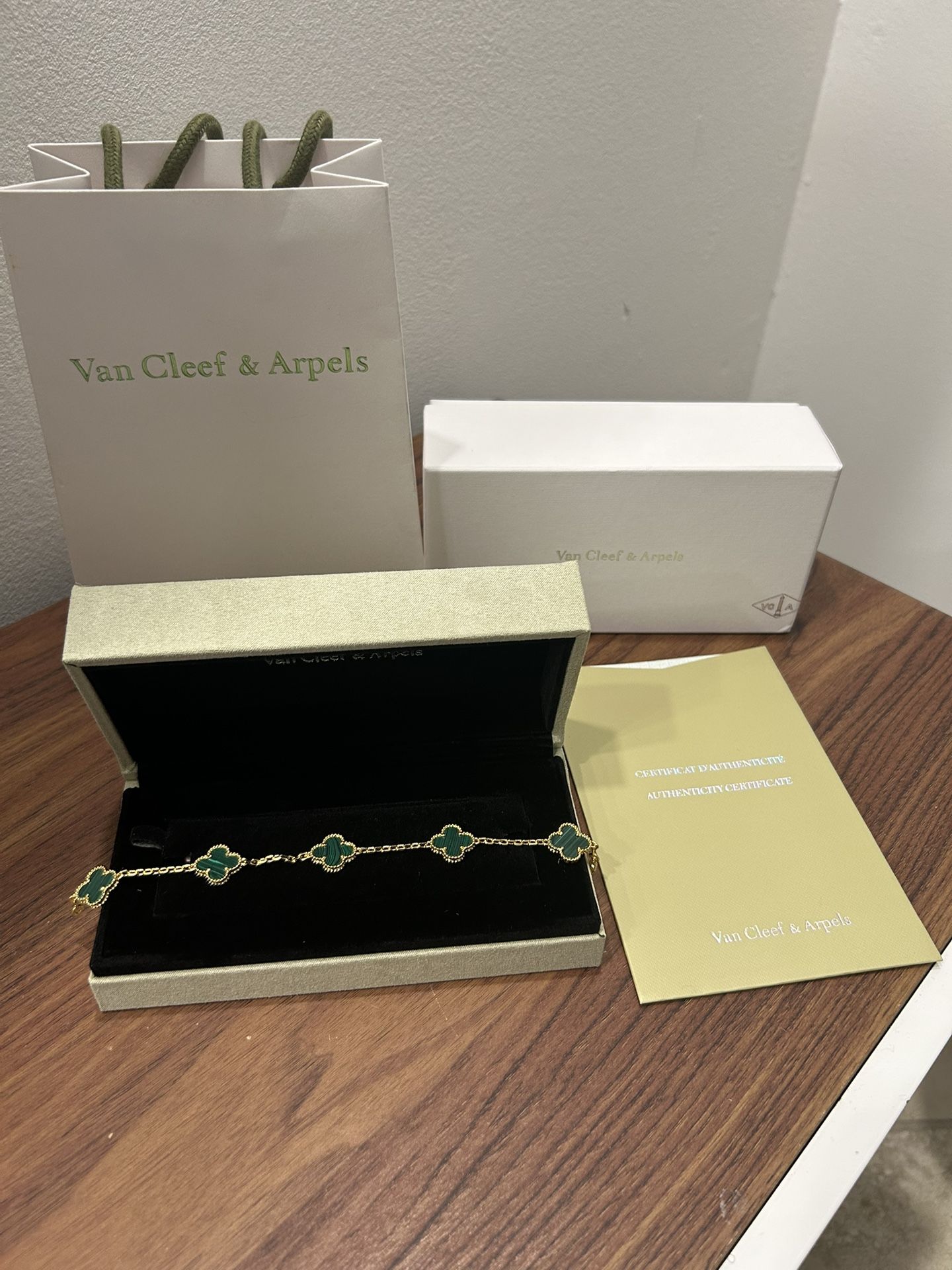 Van Cleef & Arpels Green and Gold Bracelet
