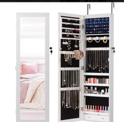 Over the door jewelry organizer