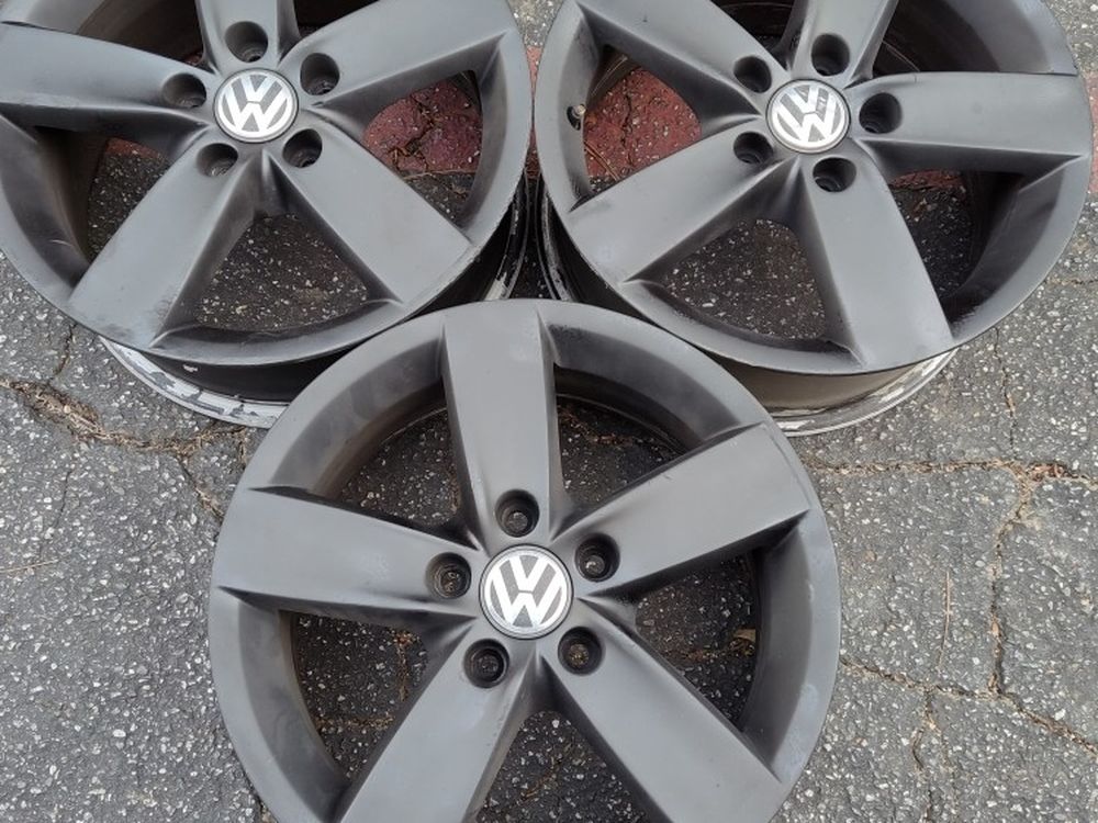 Three Volkswagen passat 16 inch stock wheels 5 on 112mm $50 each