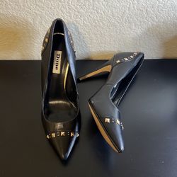 black and gold heels