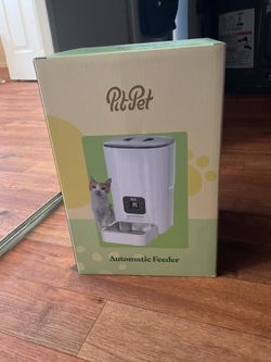 Automatic Feeder For Cats SALE