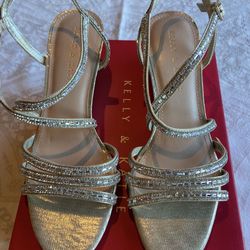 New Kelly & Kate wedge shimmery sandals. Size 9