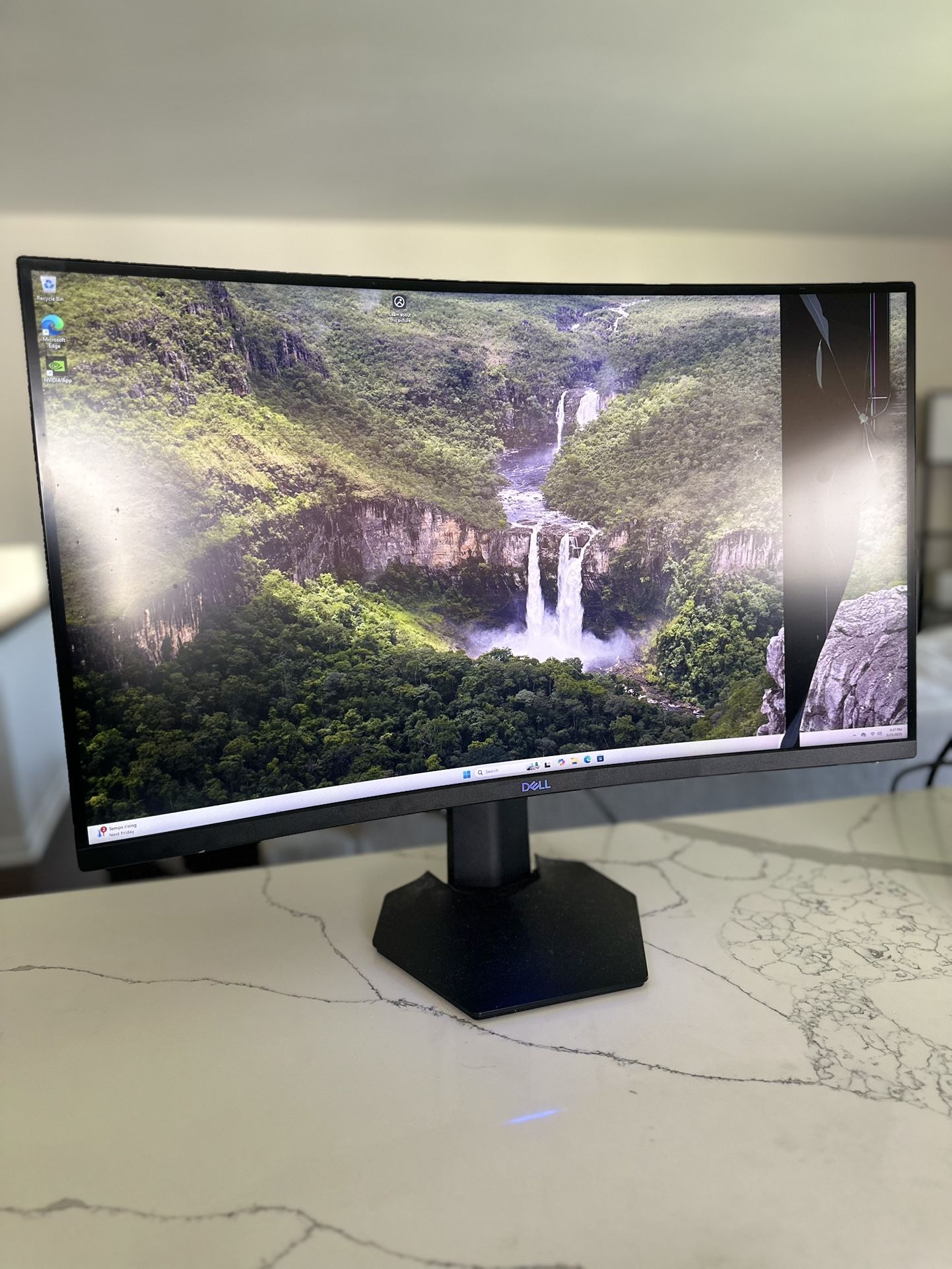 Dell 32 Curved Gaming Monitor – S3222DGM
