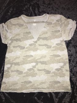 Women’s American Eagle Camo Tee