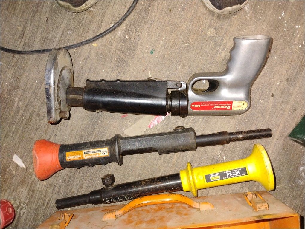 Ramset Bottom Plate Nail Gun With Hard Case And Two Hammer Shots