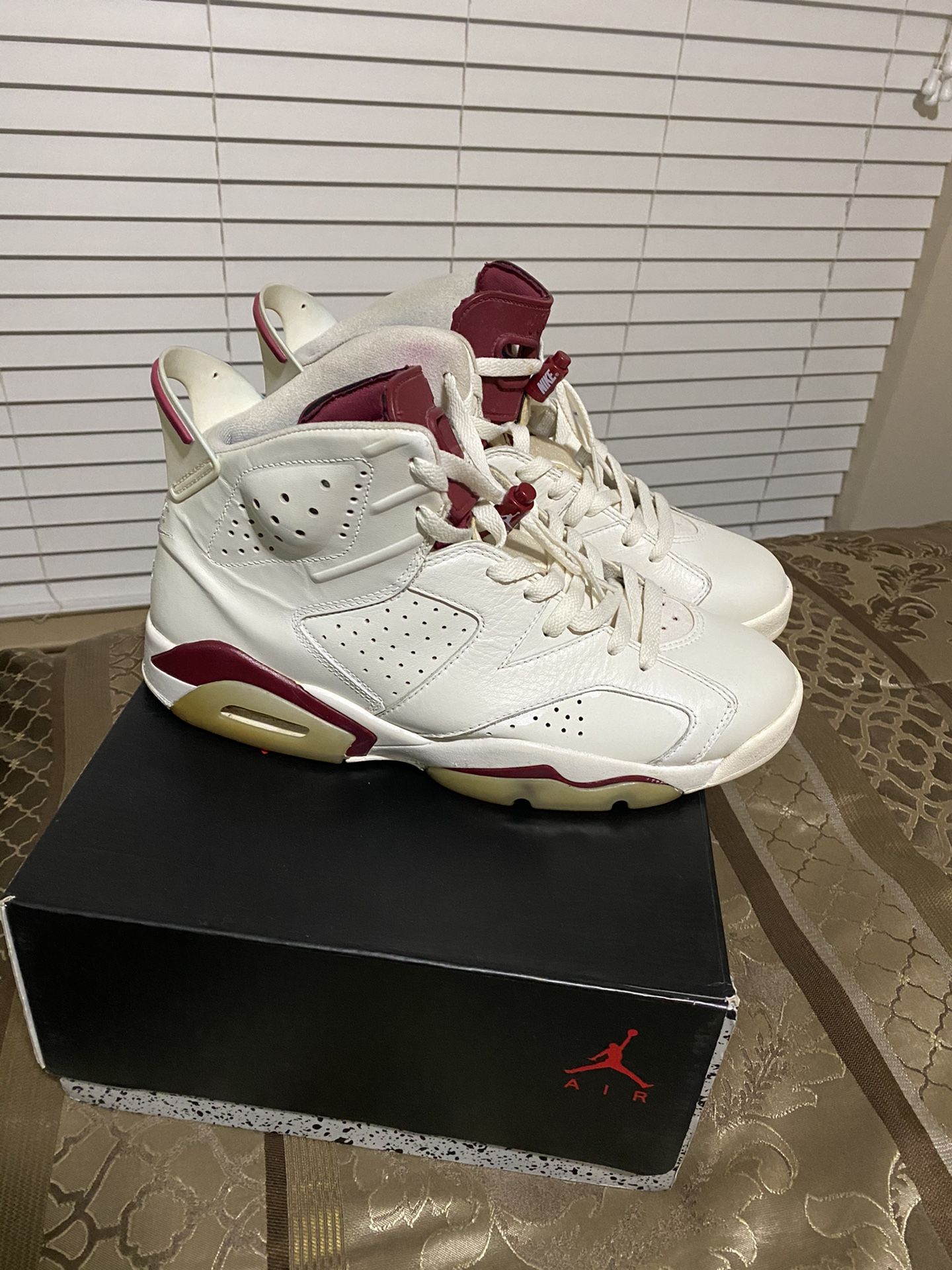 Jordan Retro Maroon 6s