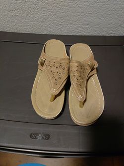 Women's Tan Thong Sandals with Laser Cut Detail