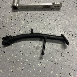 04-05 -06-07 Honda CBR 1000rr Lowering Link And Kickstand