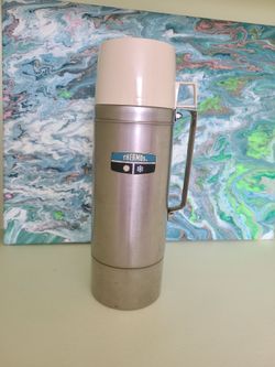 Thermos Stainless Steel Insulated Bottle with Handle