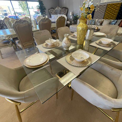 Barnard Clear Glass Top & Mirrored Gold 7pc Dining Set
Luxury Dining room Set