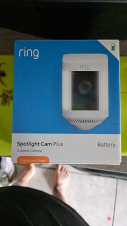 Ring spotlight camera plus