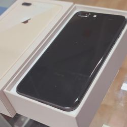Black iPhone 8 Plus 