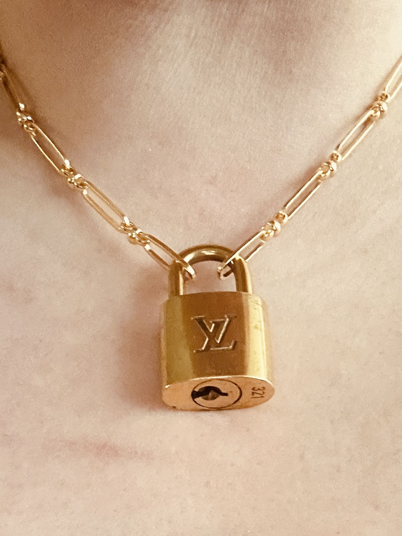 Louis Vuitton padlock And Key 