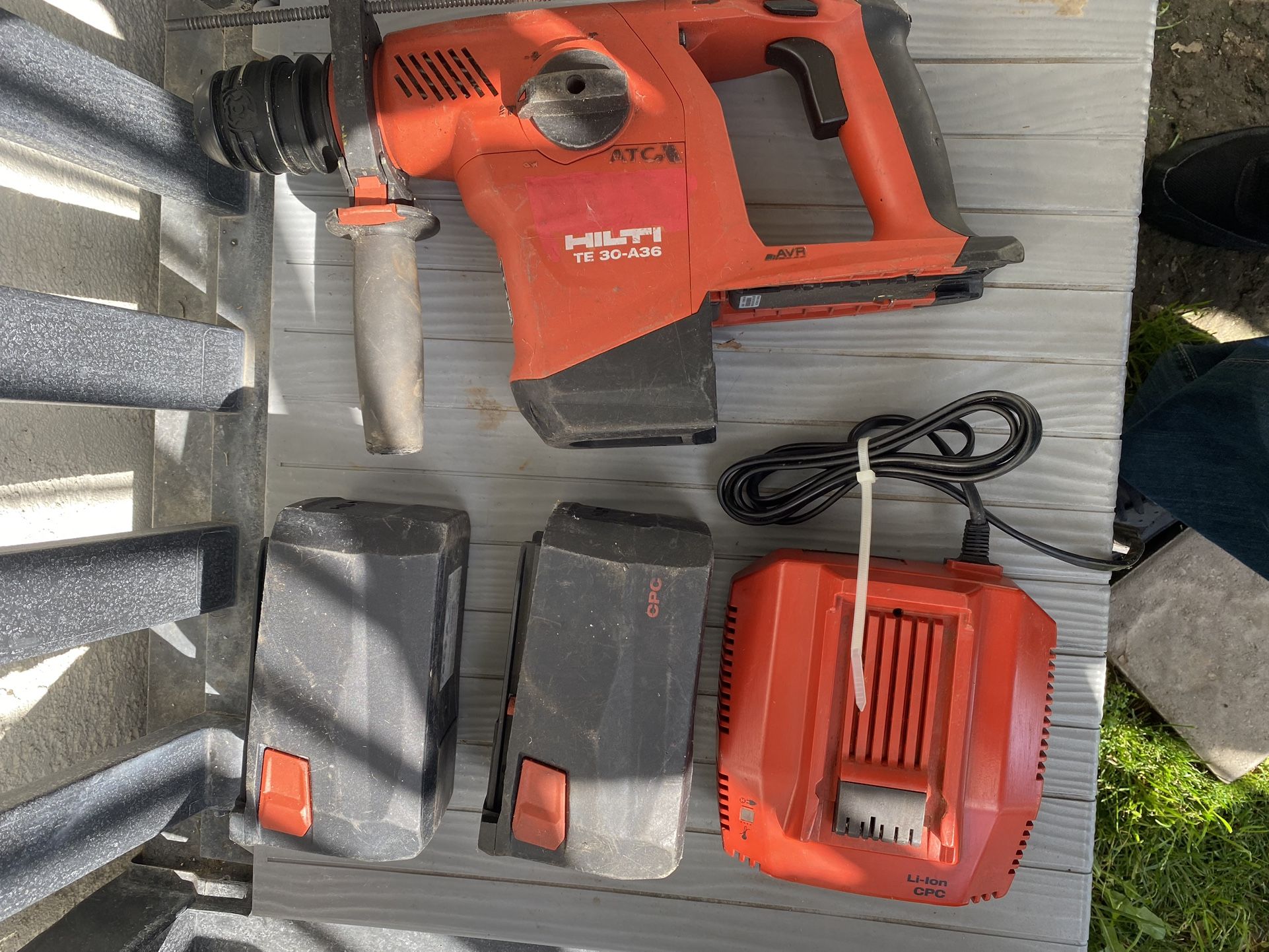 HILTI Rotary Hammer 
