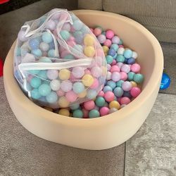 Ball Pit W/ Extra Balls