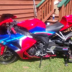 Honda CBR 1000 rr