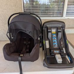 Nuna Carrier/Carseat 