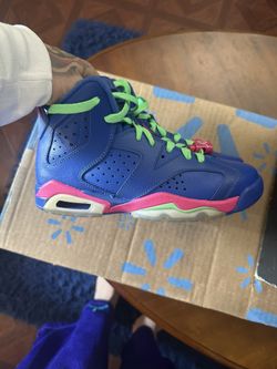 Air Jordan 6 Sz: 4Y 