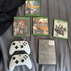 Xbox One S with 7 games and 2 controllers