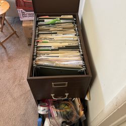 File Cabinet With Key