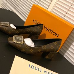 Louis Vuitton Monogram Pumps