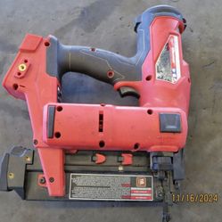 18 Volt Milwaukee 2746-20 18 Guage Nail Bare Tool ONLY