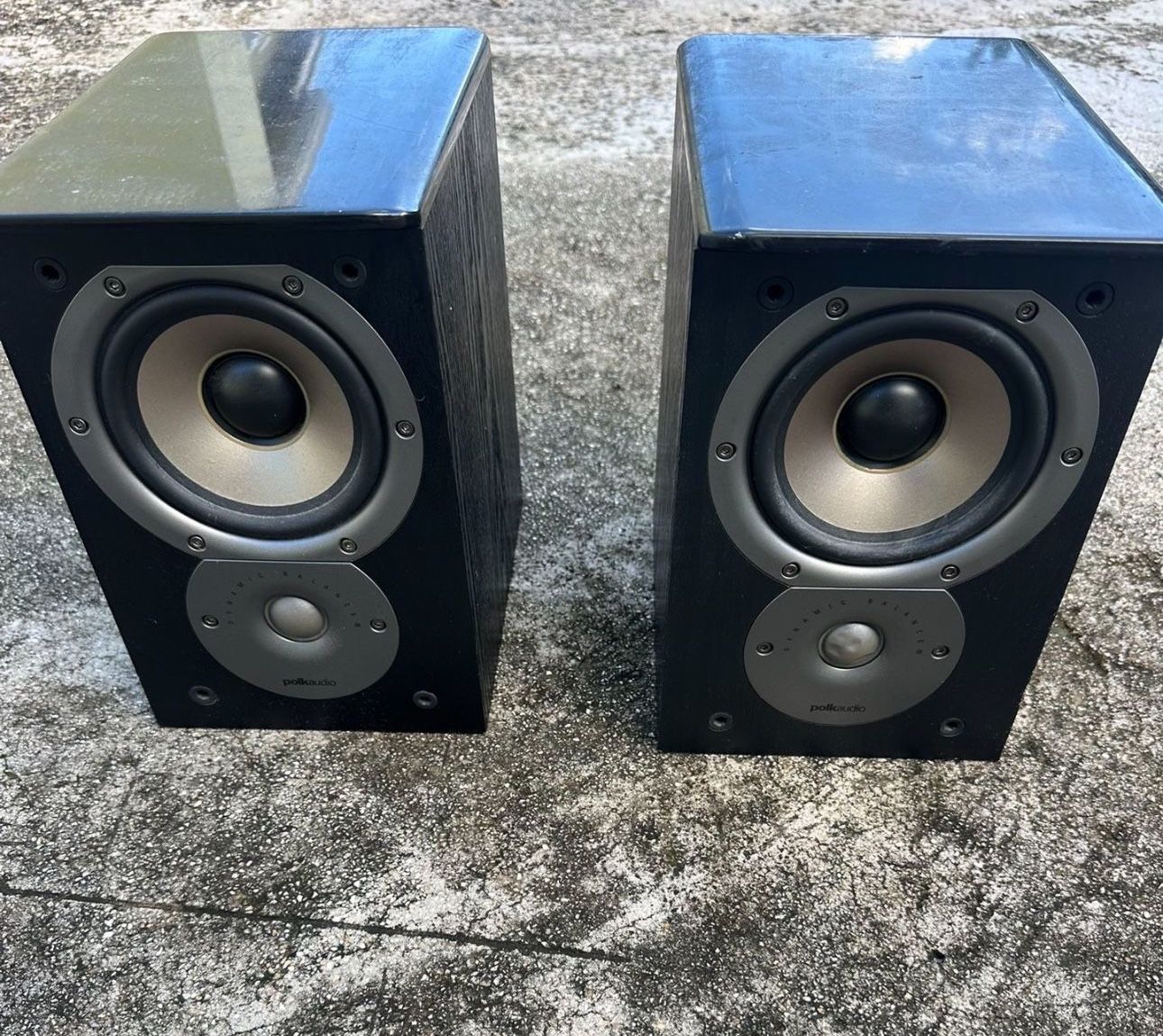 POLK AUDIO TSi100 BOOKSHELF HOME THEATHER SURROUND SPEAKERS BLACK