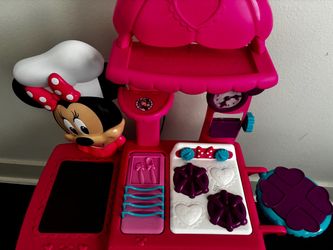 Minnie Mouse Kitchen